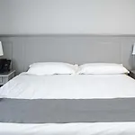 De 4* ジェノヴァ