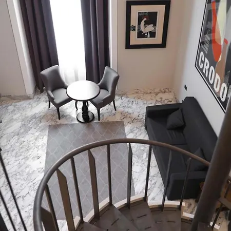 Hotel De 4*