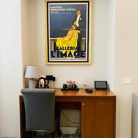 Hotel De 4*