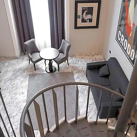 Hotel De 4*