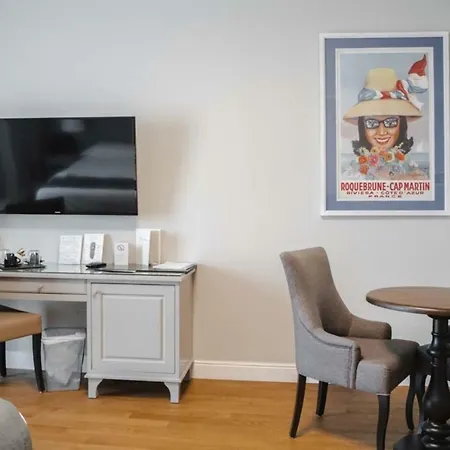 De ホテル ジェノヴァ