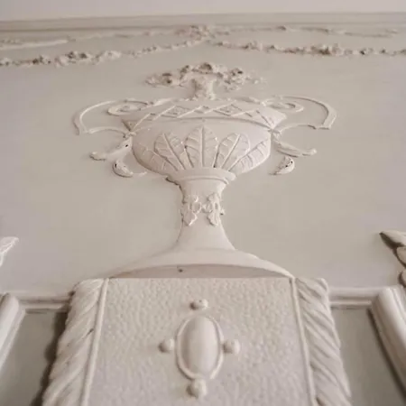 De Otel Cenova